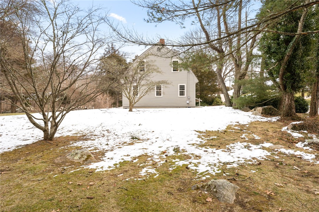 2 Ridge Road Westerly, RI 02891 - Photo 5 of 41