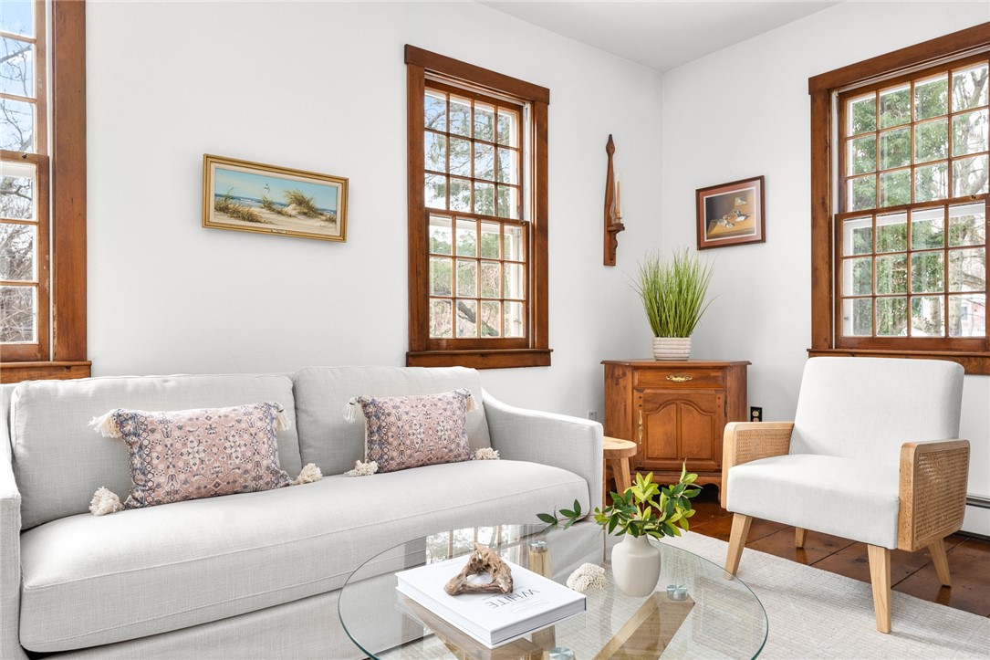 2 Ridge Road Westerly, RI 02891 - Photo 10 of 41