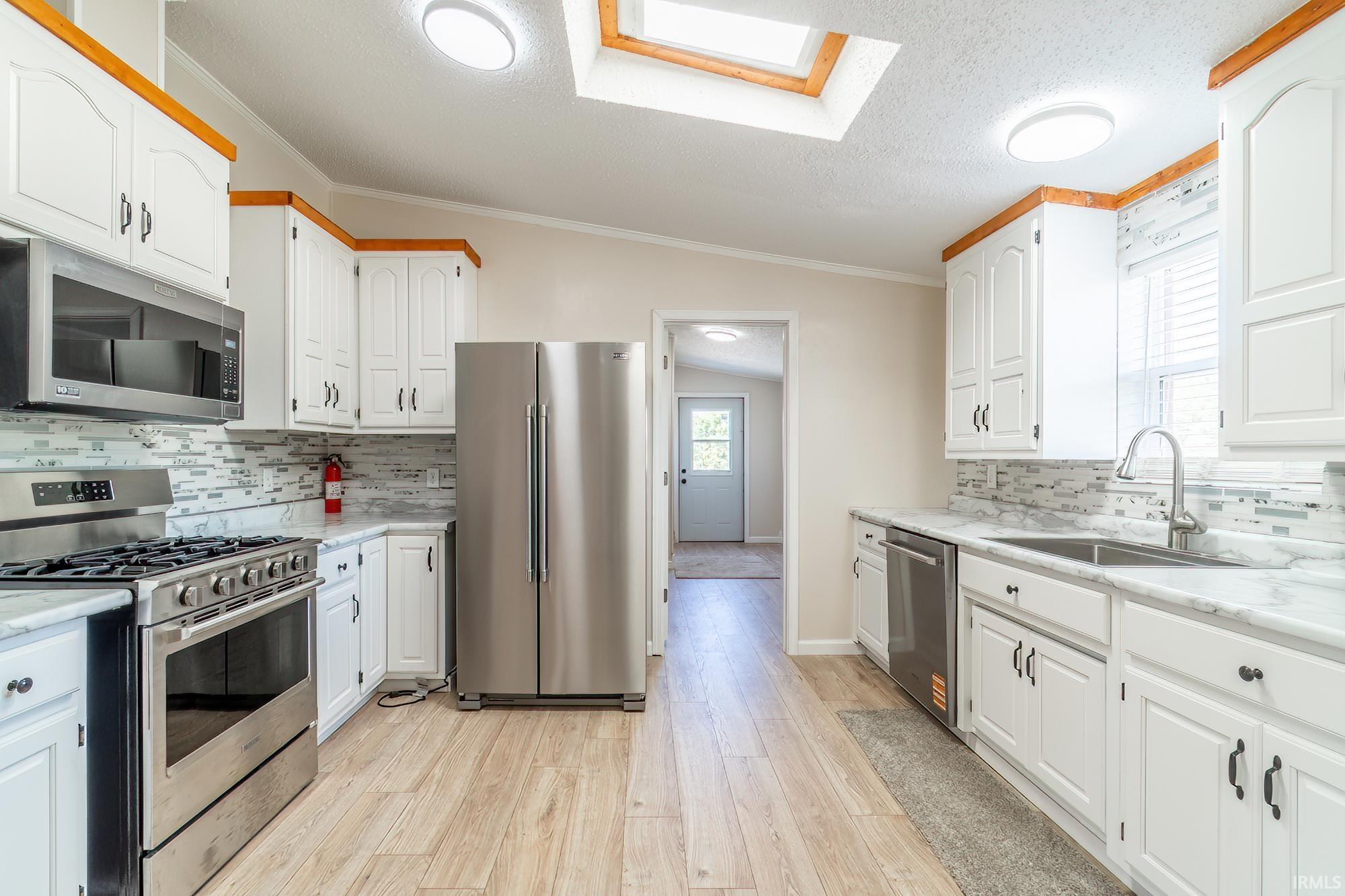 1660 West Olson Road Rochester, IN 46975 - Photo 3 of 29