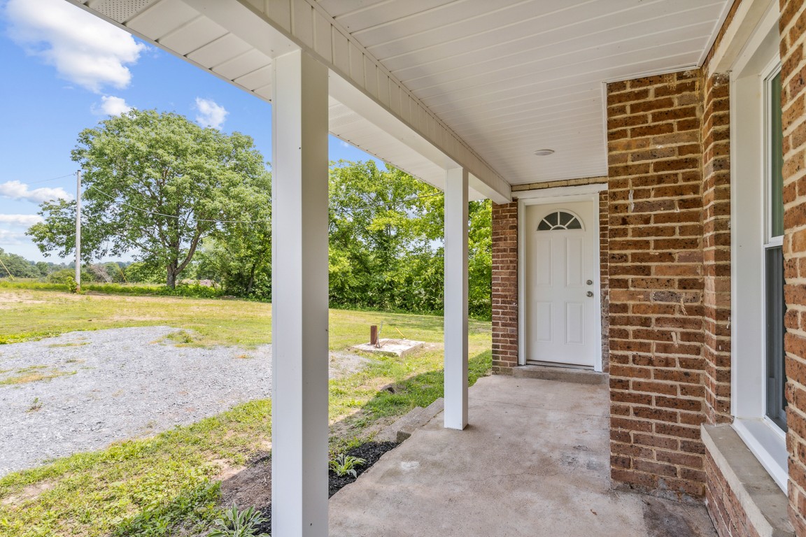 2577 Parkhurst Road Red Boiling Springs, TN 37150 - Photo 5 of 40