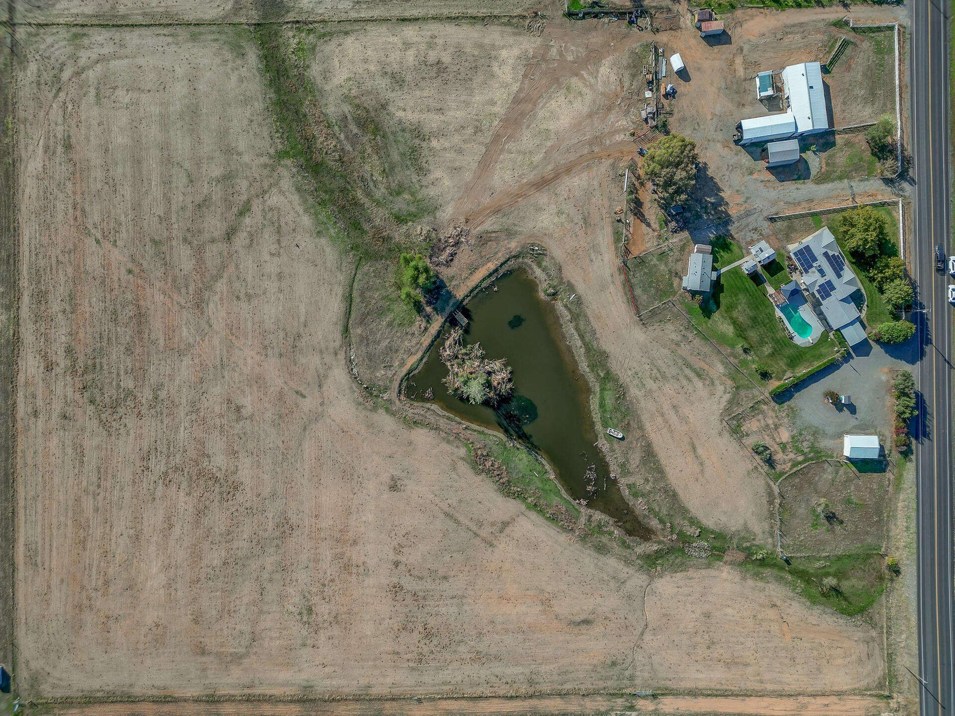 2730 Hall Road Corning, CA 96021 - Photo 48 of 52 view of a bathroom