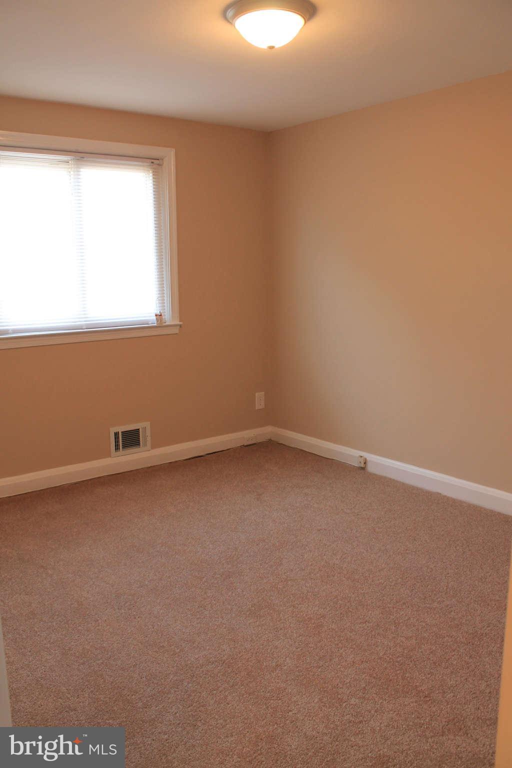 1318 Deanwood Road Baltimore, MD 21234 - Photo 9 of 16 Bedroom (Master)