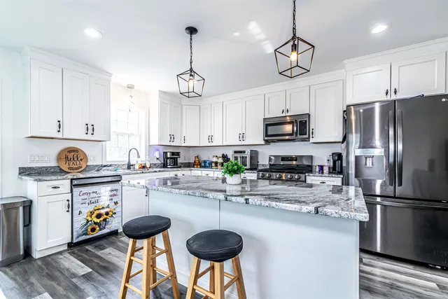 $455,000 | 111 Warwick Road, Winchester, NH 03470