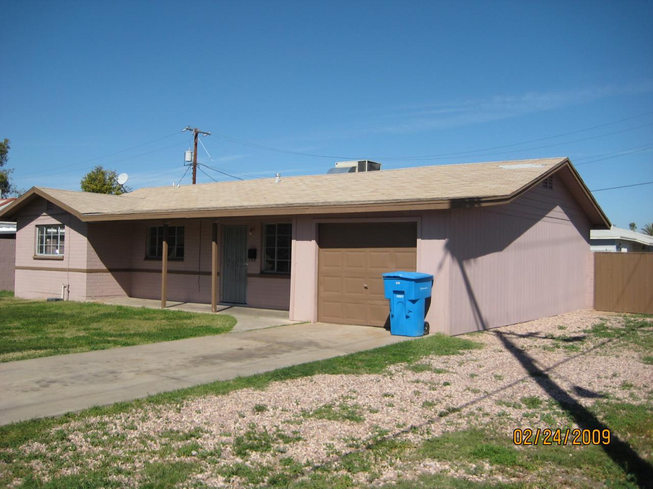 3334 East Almeria Road Phoenix, AZ 85008 - Photo 1 of 5 1