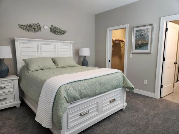 $3,500 | 57 Evergreen Drive, Auburn, NH 03032