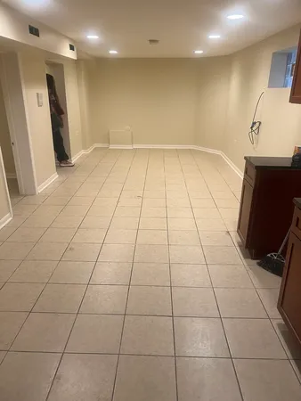 $1,050 | 8235 South Vernon Avenue, Unit G, Chicago, IL 60619