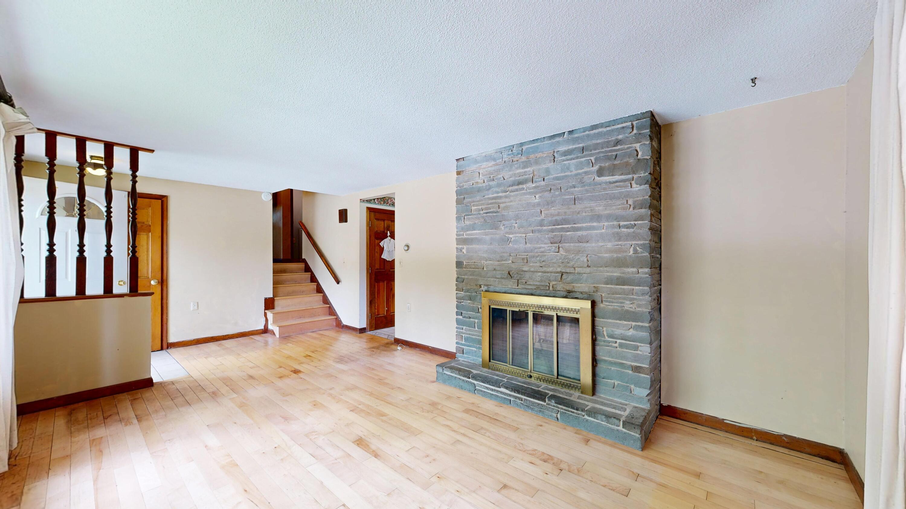 172 Sandy Hill Road South Portland, ME 04106 - Photo 5 of 48 Living Room