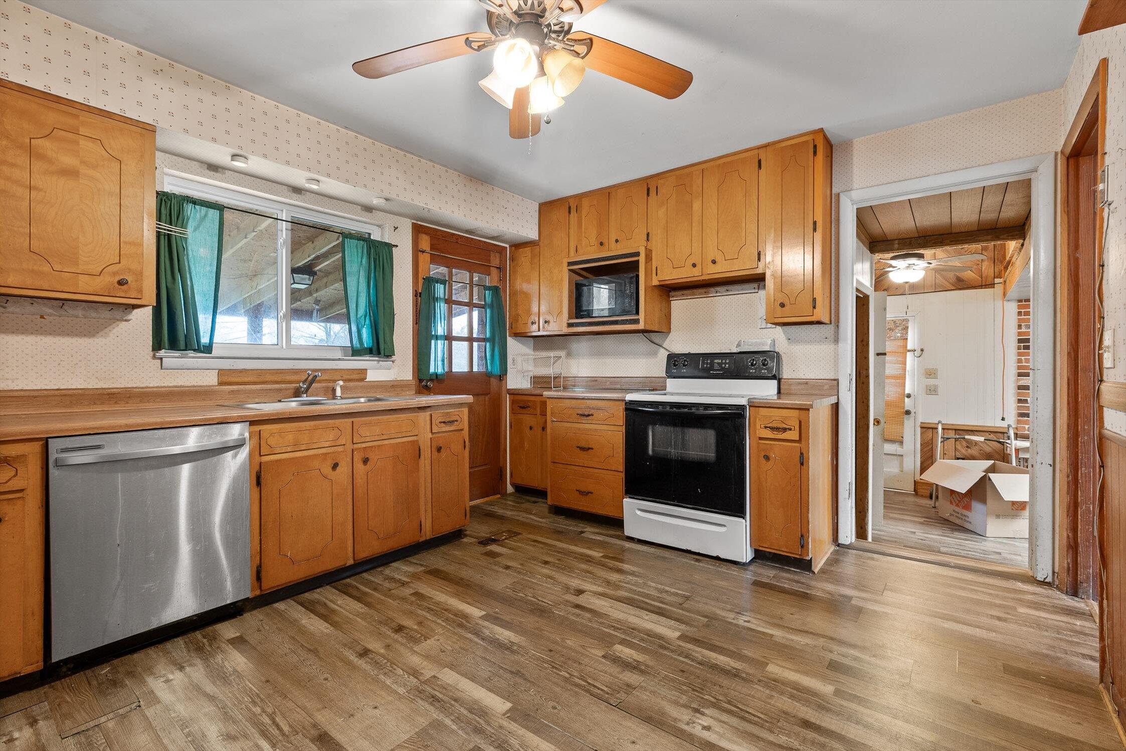 8306 Pine Ridge Road Ooltewah, TN 37363 - Photo 3 of 34 16-Pine Ridge-7