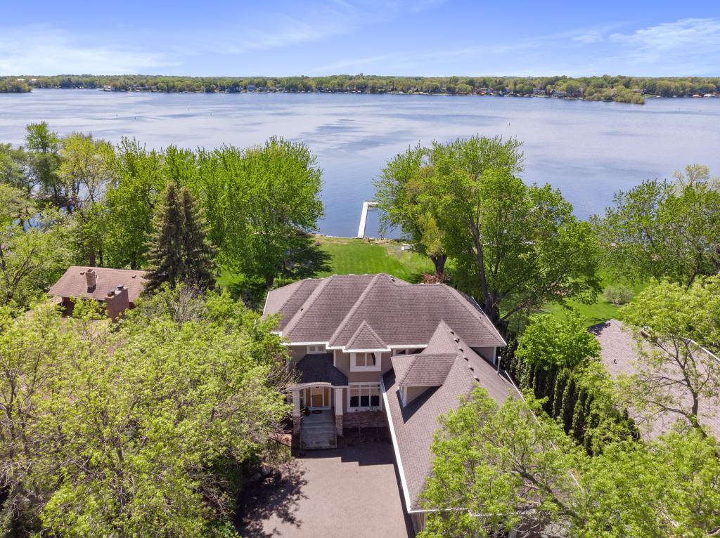 4445 North Shore Drive Orono, MN 55364 - Photo 2 of 58