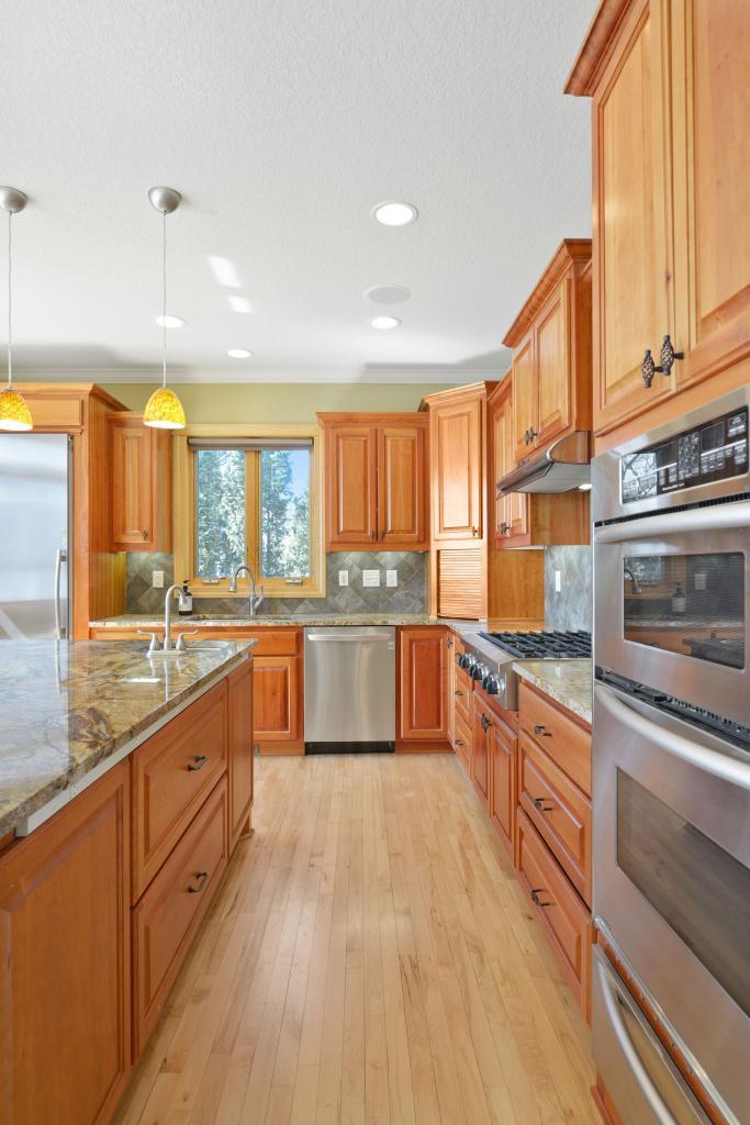 4445 North Shore Drive Orono, MN 55364 - Photo 17 of 58