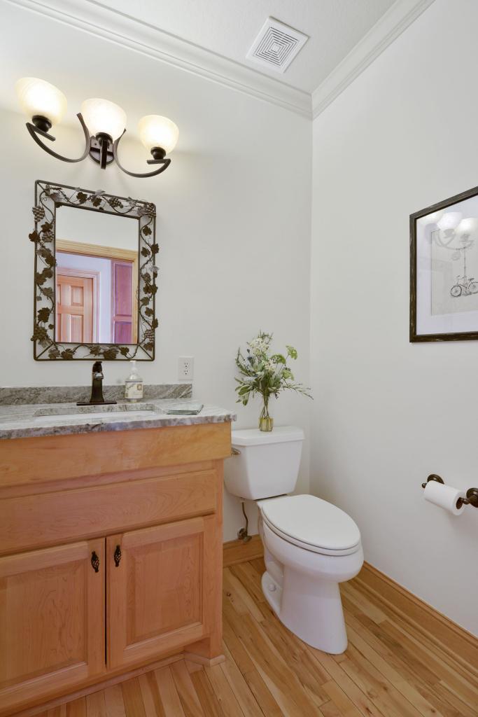 4445 North Shore Drive Orono, MN 55364 - Photo 23 of 58