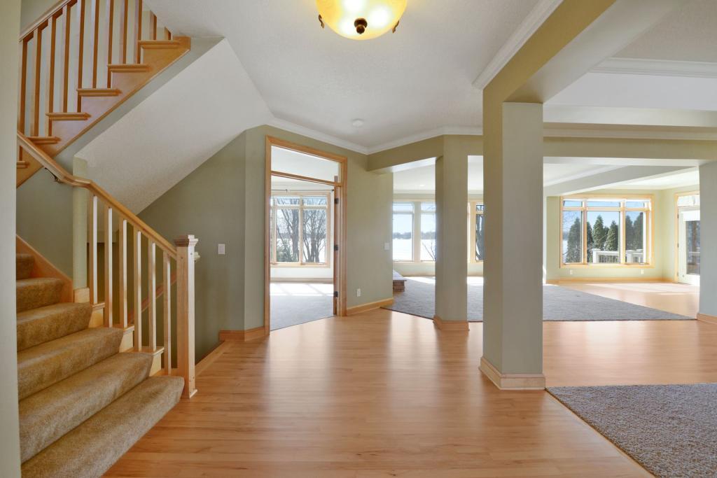 4445 North Shore Drive Orono, MN 55364 - Photo 6 of 58