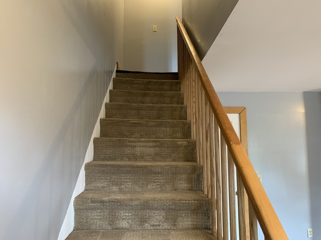 159 Chapman Street Greenfield, MA 01301 - Photo 17 of 36 a view of entryway
