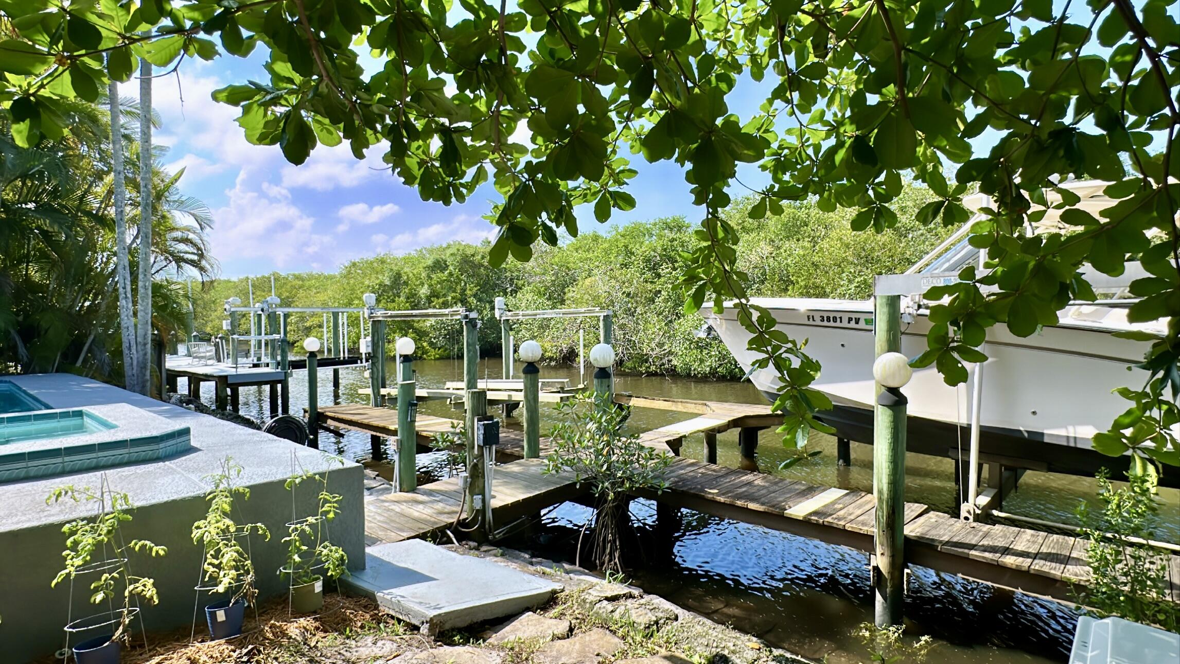 715 Southwest Salerno Road Stuart, FL 34997 - Photo 3 of 40 a view of outdoor seating space