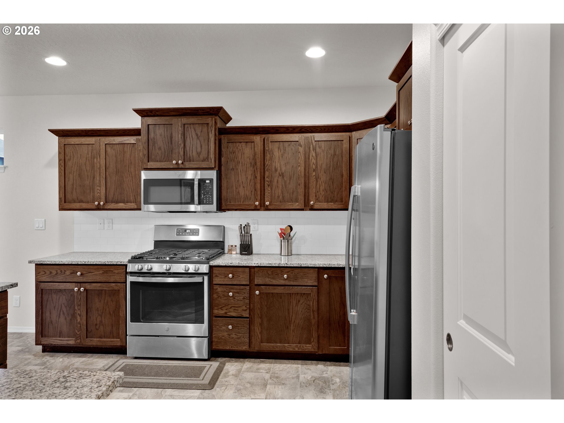 1981 South 59th Street Springfield, OR 97478 - Photo 16 of 41