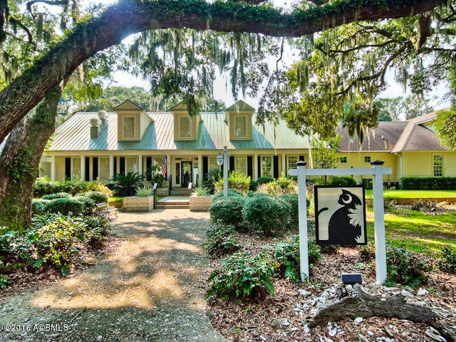 8 Sheridan Road Beaufort, SC 29907 - Photo 49 of 50 Pub at Cat Island - Open to Public
