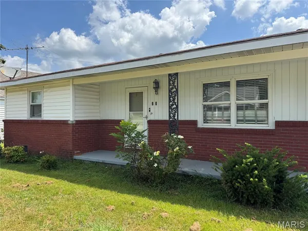 $167,900 | 22 North New Madrid Street, Benton, MO 63736