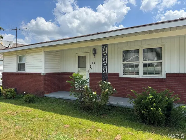 $174,900 | 22 North New Madrid Street, Benton, MO 63736