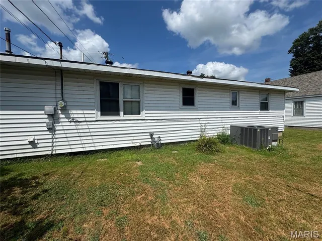 $174,900 | 22 North New Madrid Street, Benton, MO 63736