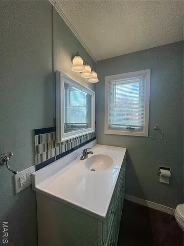 $174,900 | 22 North New Madrid Street, Benton, MO 63736