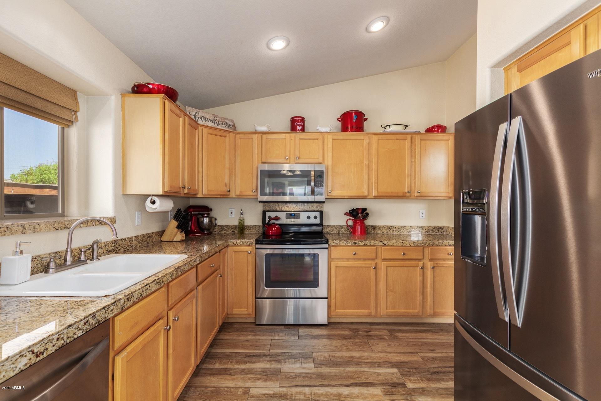 2125 East Smoke Tree Road Gilbert, AZ 85296 - Photo 11 of 26 0010-Smoke tree (10)