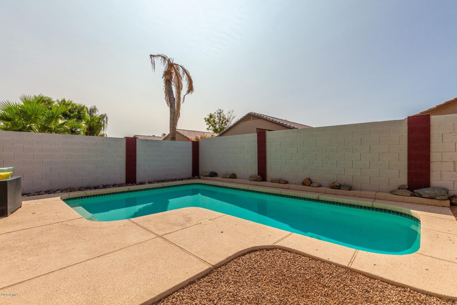 2125 East Smoke Tree Road Gilbert, AZ 85296 - Photo 5 of 26 0026-Smoke tree (26)