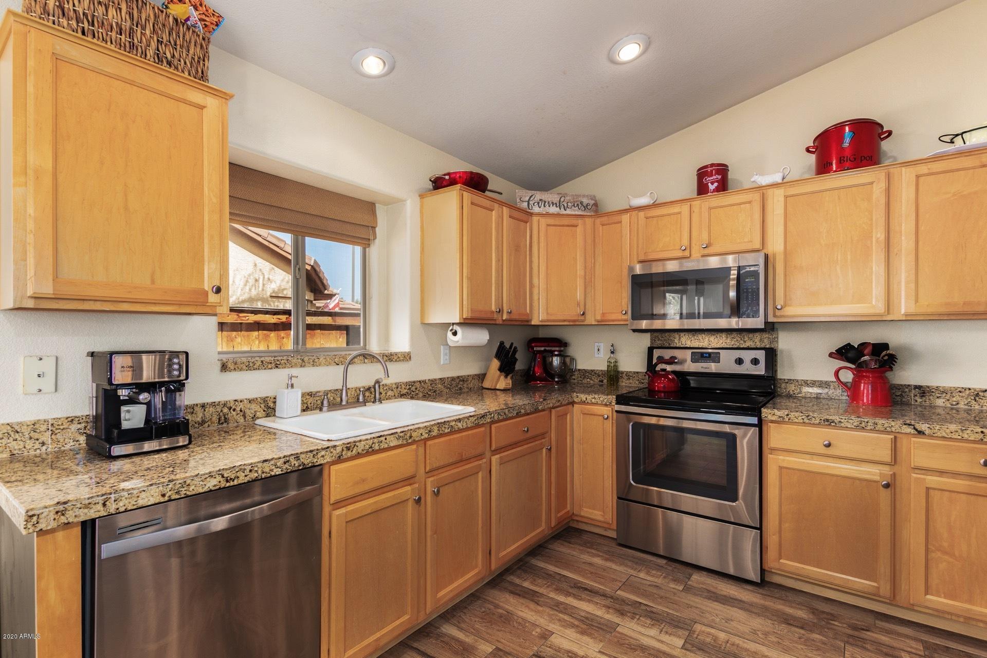 2125 East Smoke Tree Road Gilbert, AZ 85296 - Photo 8 of 26 0009-Smoke tree (9)