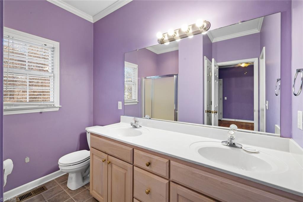 4202 Jeffrey Ln Point High Point, NC 27265 - Photo 18 of 47