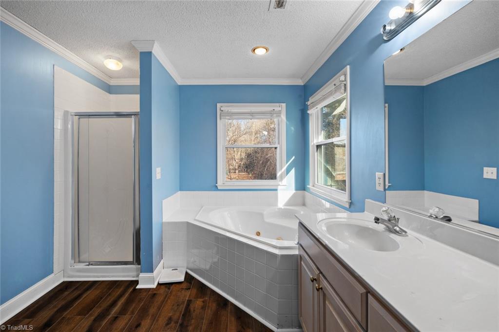 4202 Jeffrey Ln Point High Point, NC 27265 - Photo 27 of 47