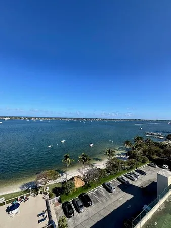 $3,200 | 5600 North Flagler Drive, Unit 1009, West Palm Beach, FL 33407