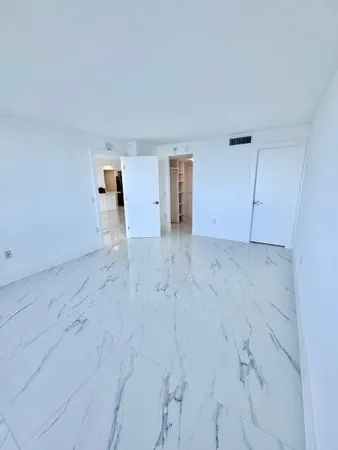 $3,200 | 5600 North Flagler Drive, Unit 1009, West Palm Beach, FL 33407