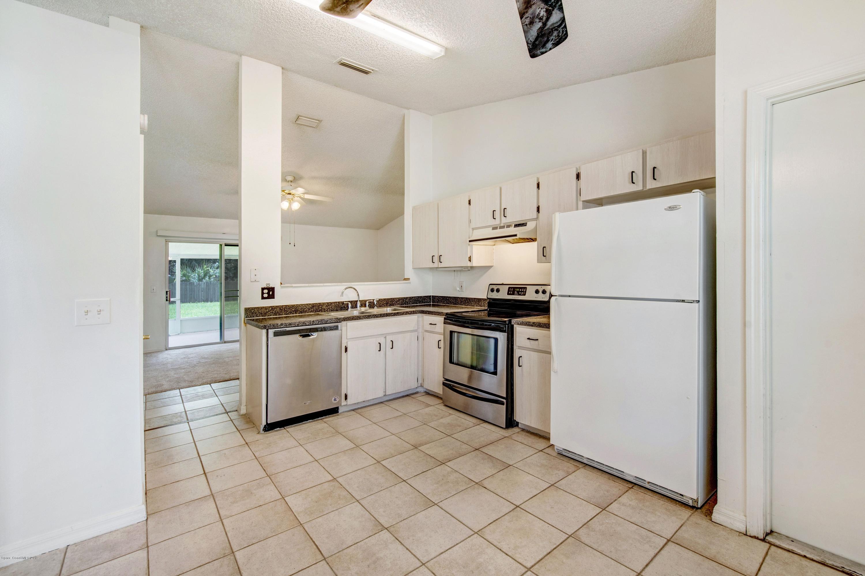 384 Rheine Road Northwest, Unit 48 Palm Bay, FL 32907 - Photo 25 of 32 V_yyeAfg-17