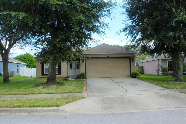 $2,550 | 838 Welch Hill Circle, Apopka, FL 32712