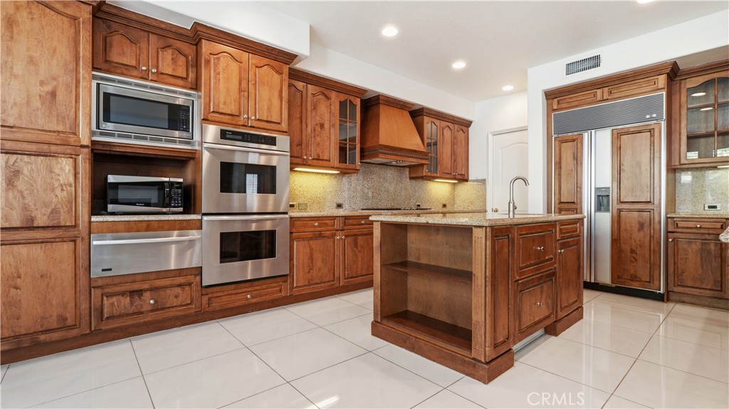 20253 Vía Galileo Porter Ranch, CA 91326 - Photo 11 of 55