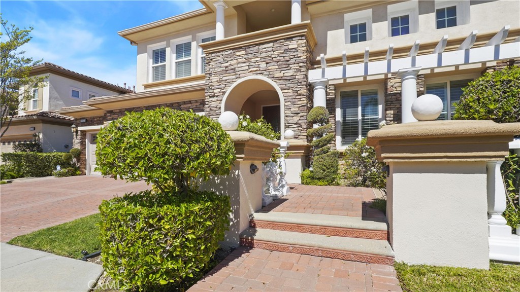 20253 Vía Galileo Porter Ranch, CA 91326 - Photo 2 of 55