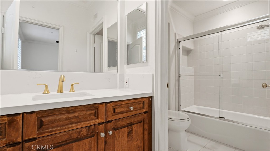 20253 Vía Galileo Porter Ranch, CA 91326 - Photo 21 of 55 Bath- 1st fl room