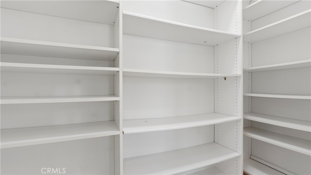 20253 Vía Galileo Porter Ranch, CA 91326 - Photo 35 of 55