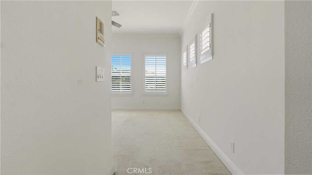 20253 Vía Galileo Porter Ranch, CA 91326 - Photo 38 of 55