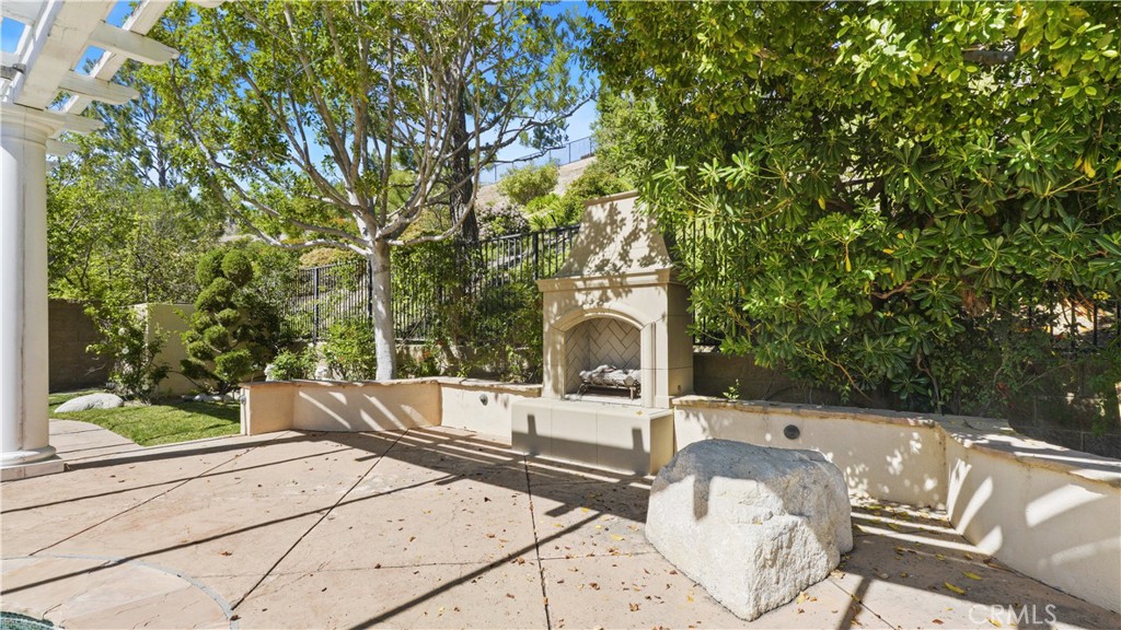 20253 Vía Galileo Porter Ranch, CA 91326 - Photo 48 of 55