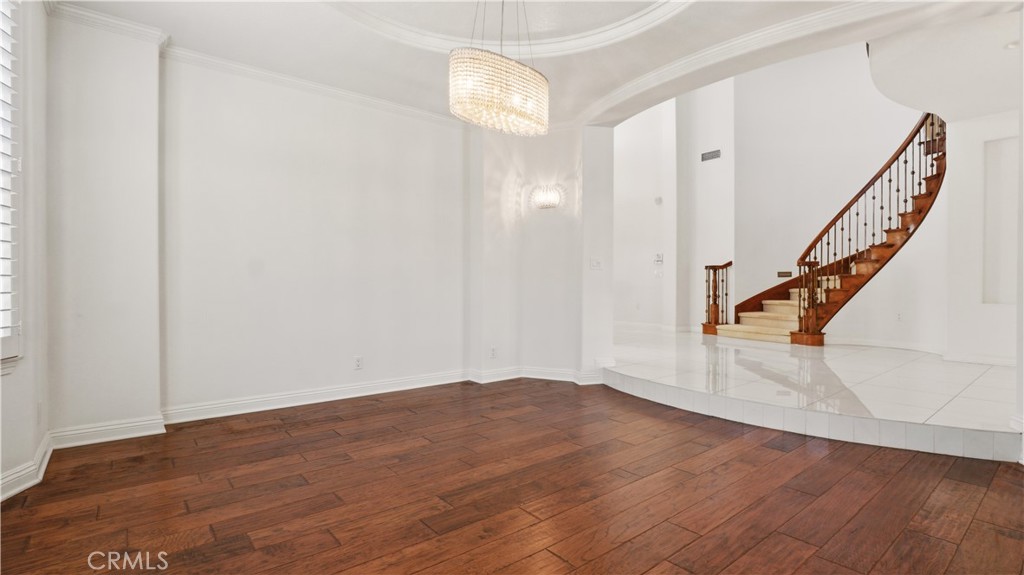 20253 Vía Galileo Porter Ranch, CA 91326 - Photo 6 of 55