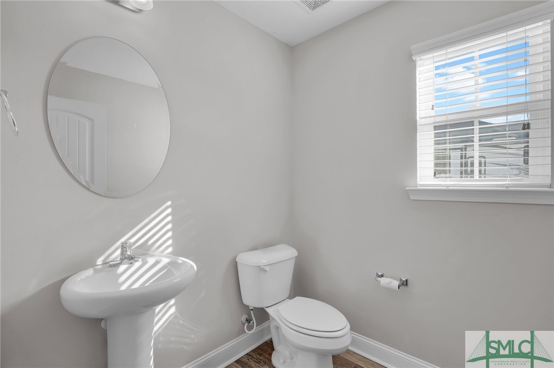 40 Dr Daniel Edwards Street Ellabell, GA 31308 - Photo 23 of 39 23-First Floor Guest Bathroom