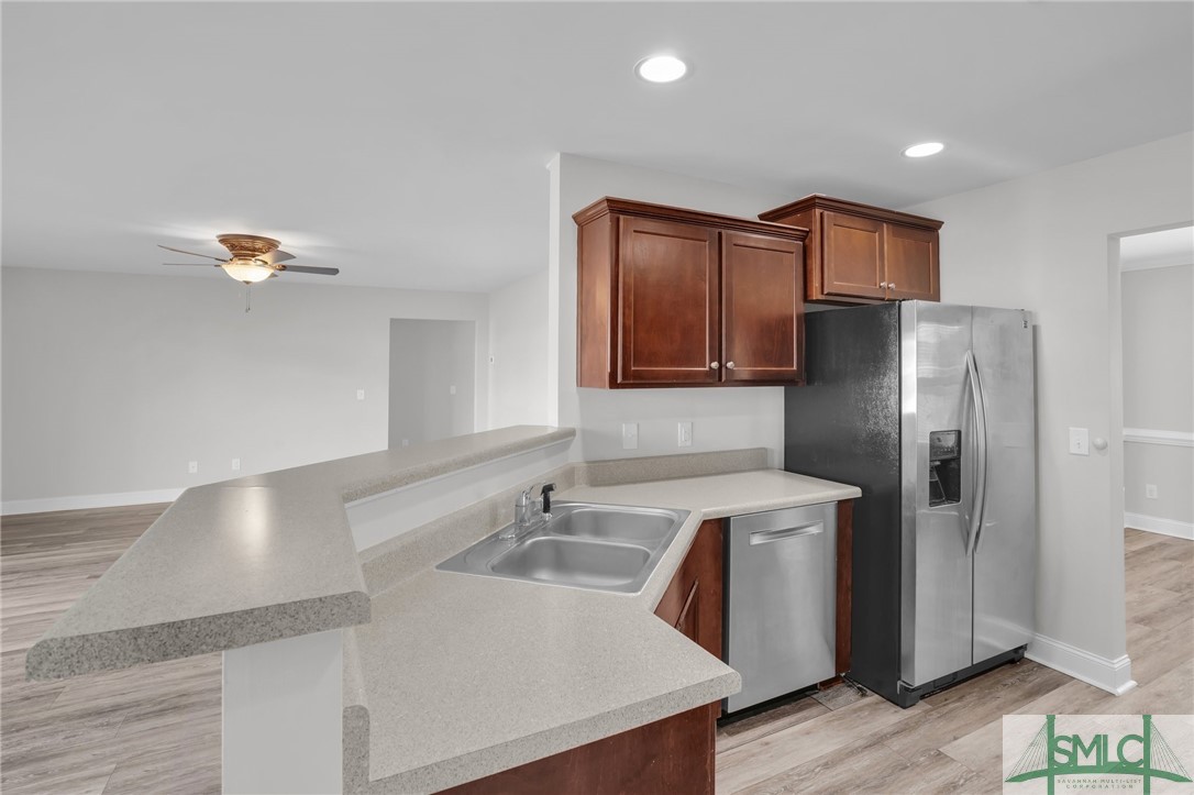 40 Dr Daniel Edwards Street Ellabell, GA 31308 - Photo 10 of 39 10-Kitchen