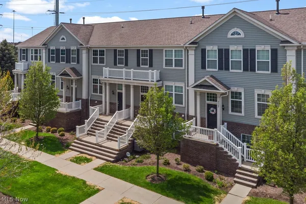 $399,999 | 6136 North Pointe Drive, Pepper Pike, OH 44124