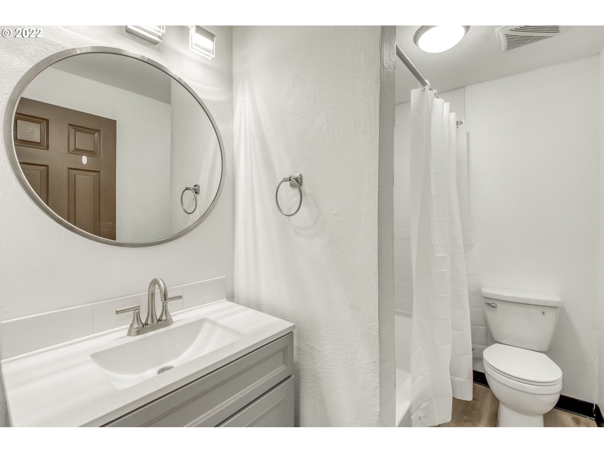 1530 Northeast Rosa Parks Way Portland, OR 97211 - Photo 12 of 23 Gallery Image 12