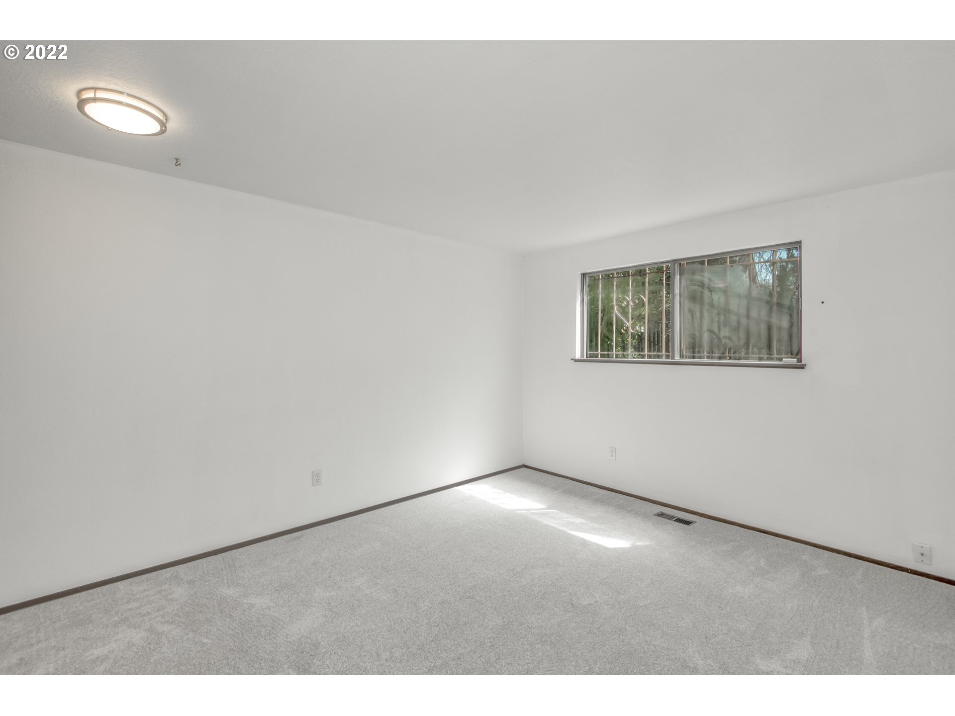 1530 Northeast Rosa Parks Way Portland, OR 97211 - Photo 19 of 23 Gallery Image 19