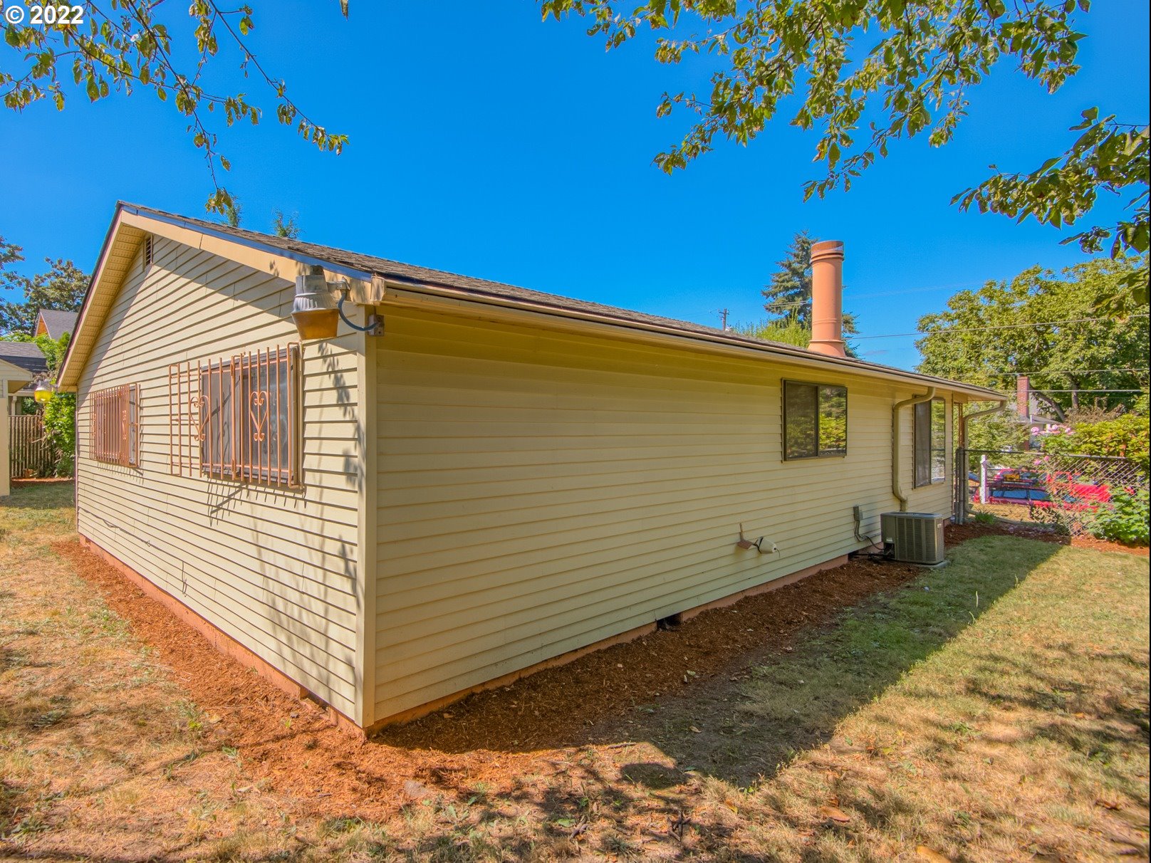 1530 Northeast Rosa Parks Way Portland, OR 97211 - Photo 22 of 23 Gallery Image 22