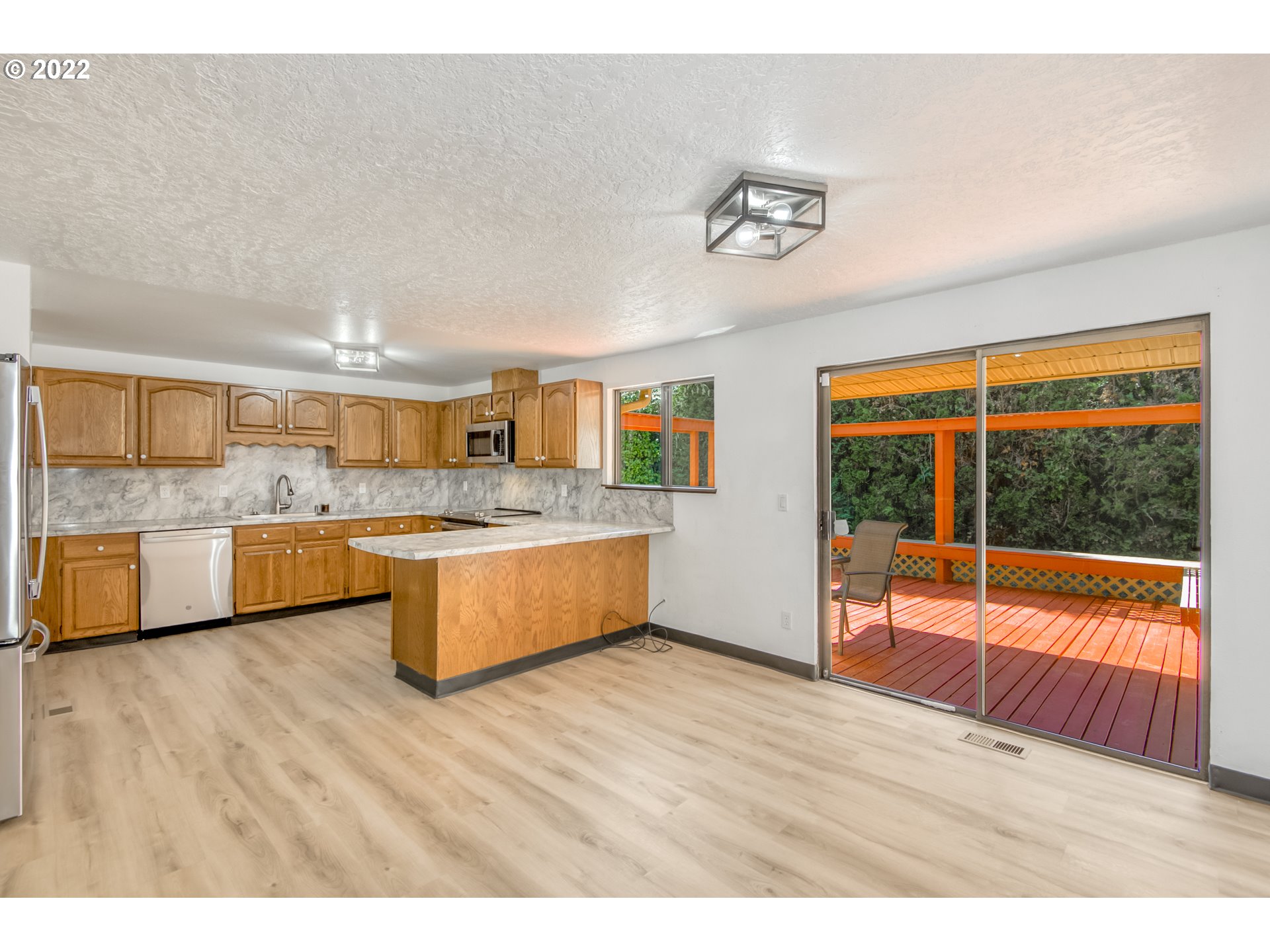 1530 Northeast Rosa Parks Way Portland, OR 97211 - Photo 6 of 23 Gallery Image 6