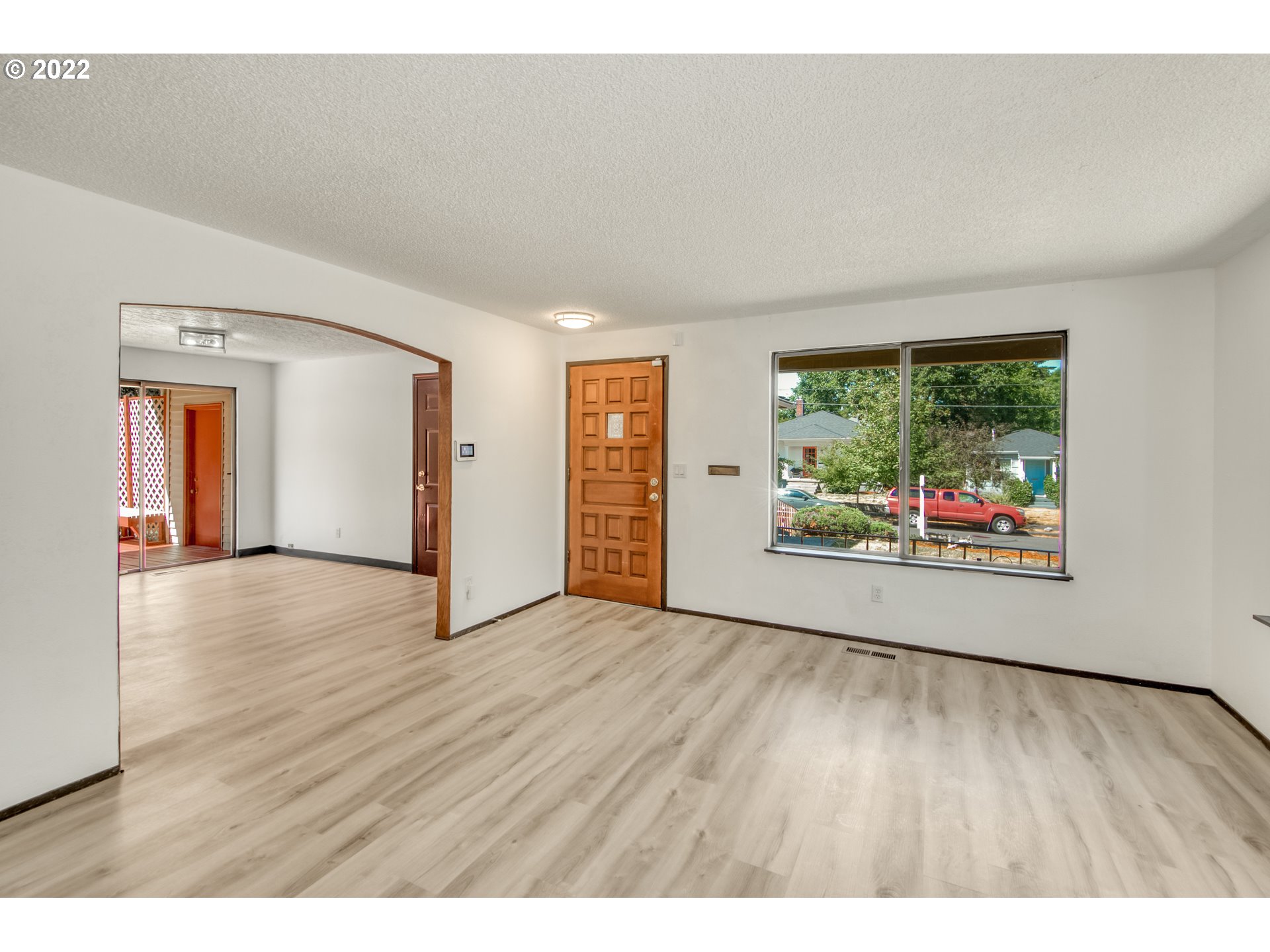 1530 Northeast Rosa Parks Way Portland, OR 97211 - Photo 10 of 23 Gallery Image 10