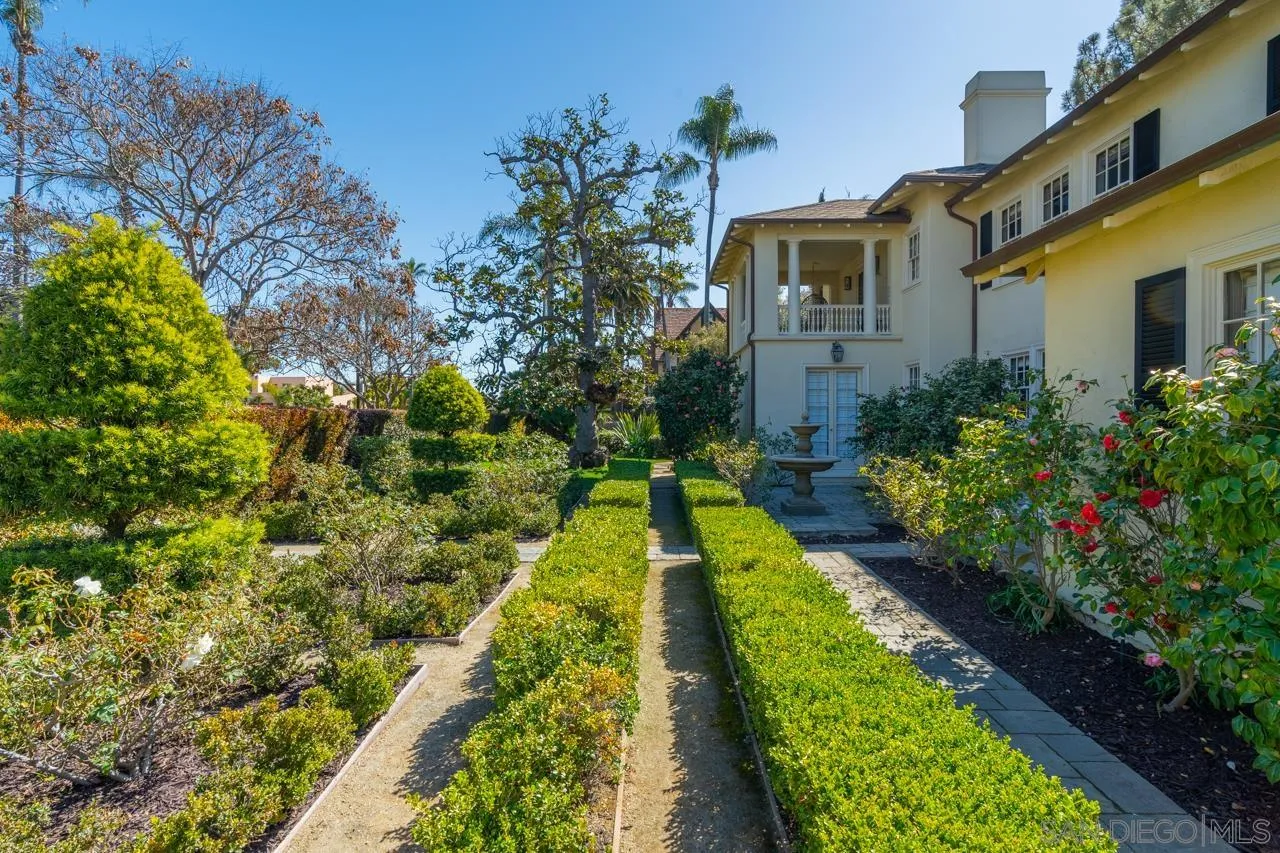 708 A Avenue Coronado, CA 92118 - Photo 8 of 37