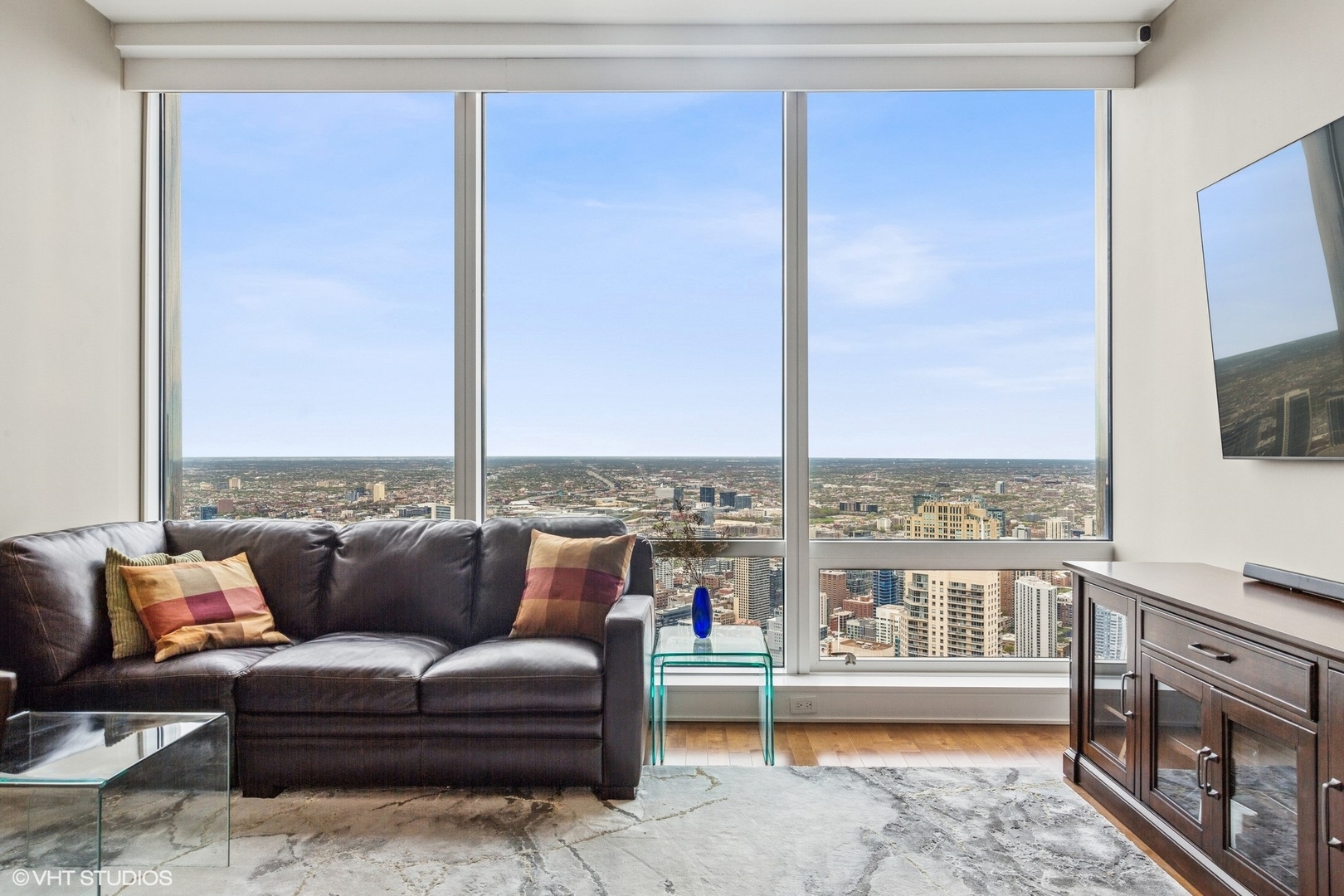 401 North Wabash Avenue, Unit 52B Chicago, IL 60611 - Photo 9 of 27